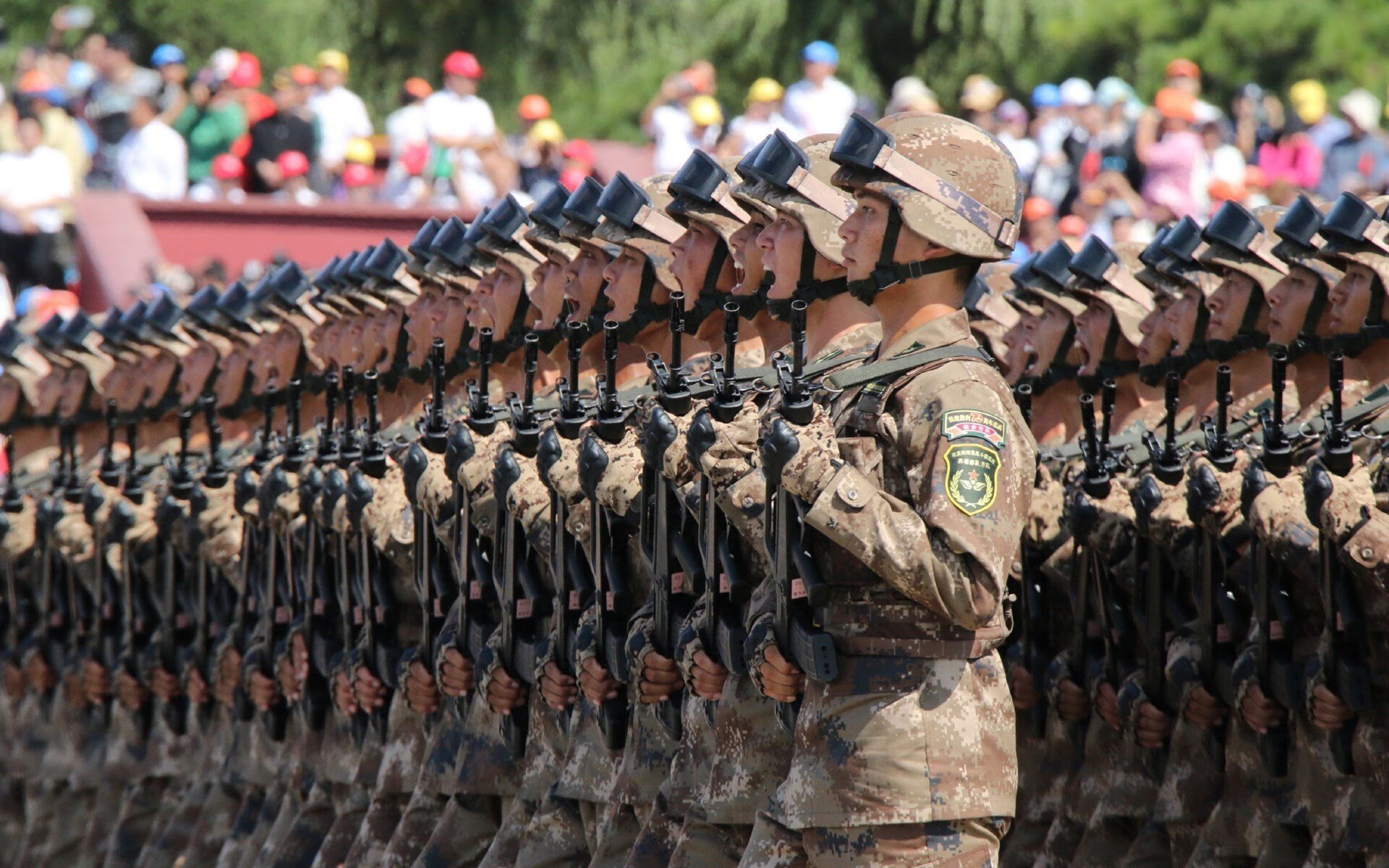 法比奥·范登博斯在男子全能赛中获得铜牌