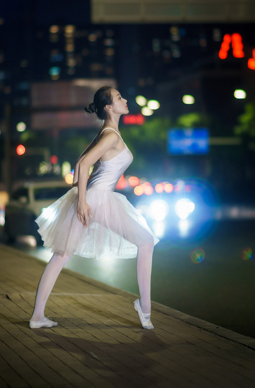 一周看点:五大联赛最激烈争夺场次盘点,五大联赛最高分夺冠