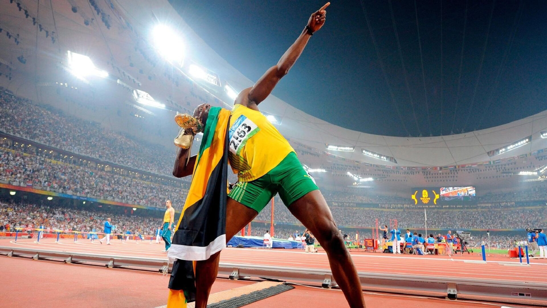 未来空中跑酷：在天际线中纵横驰骋